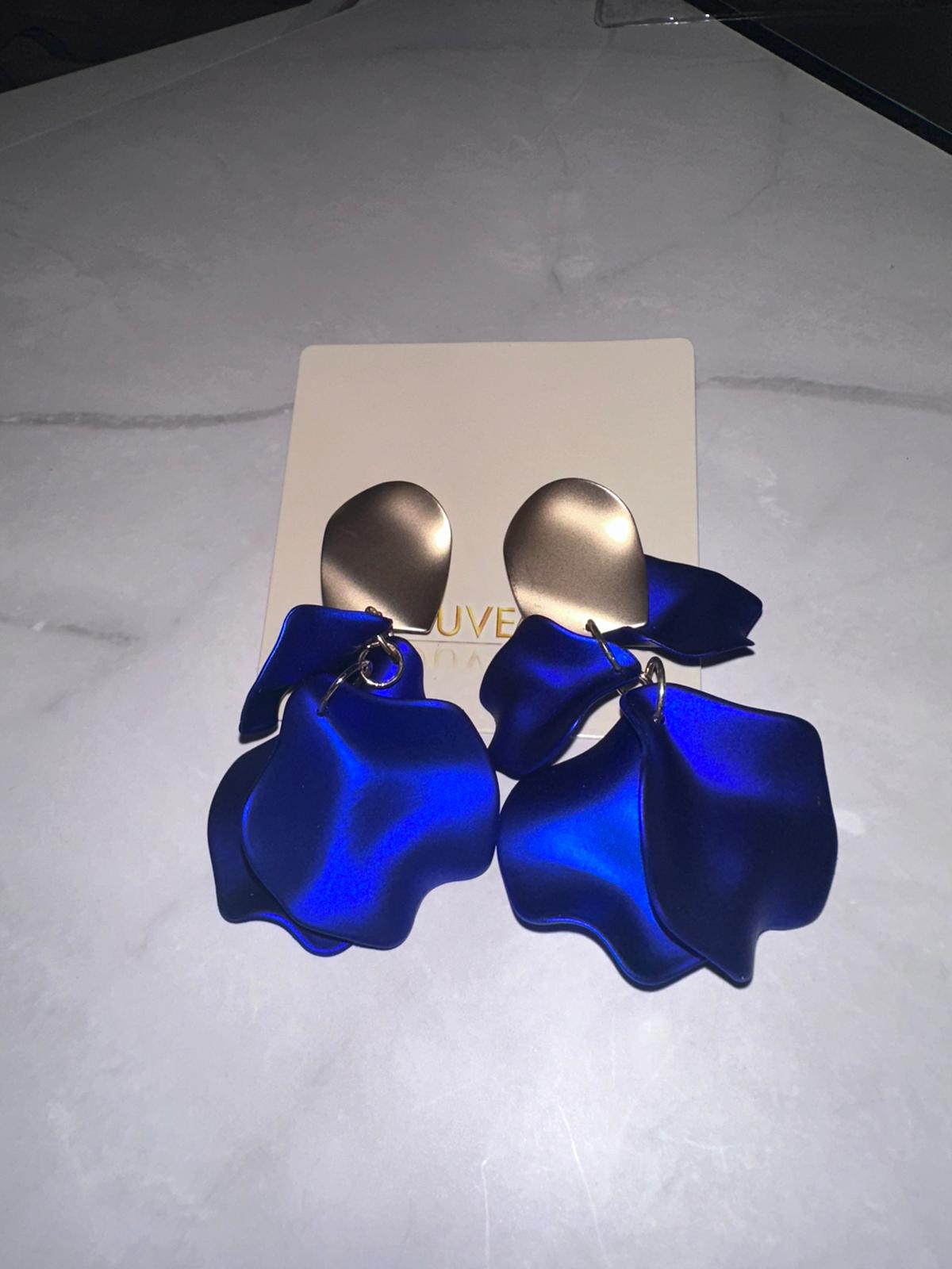 Sapphire Petal Drops